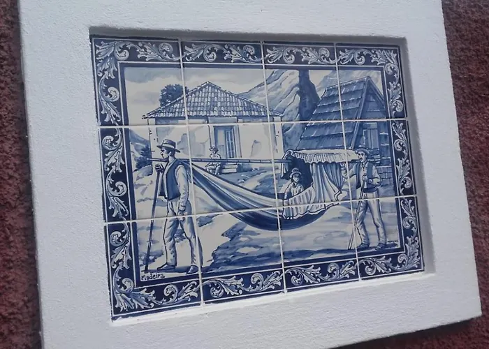 The Old School Calheta