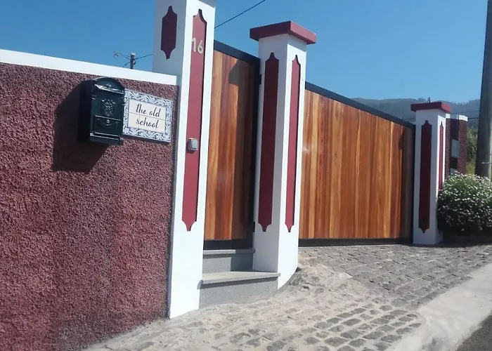 The Old School Nyaraló