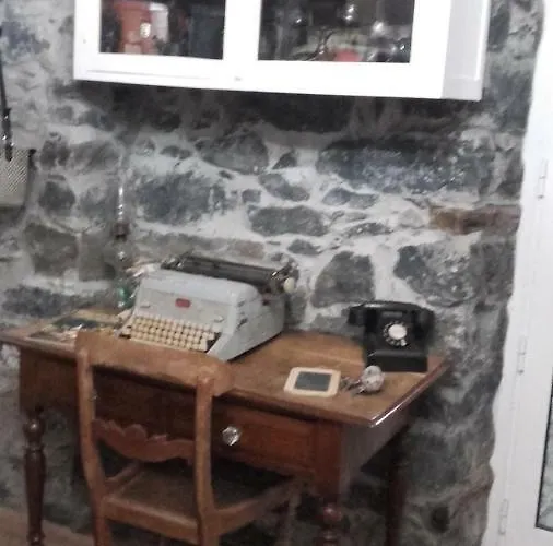 The Old School Nyaraló Calheta