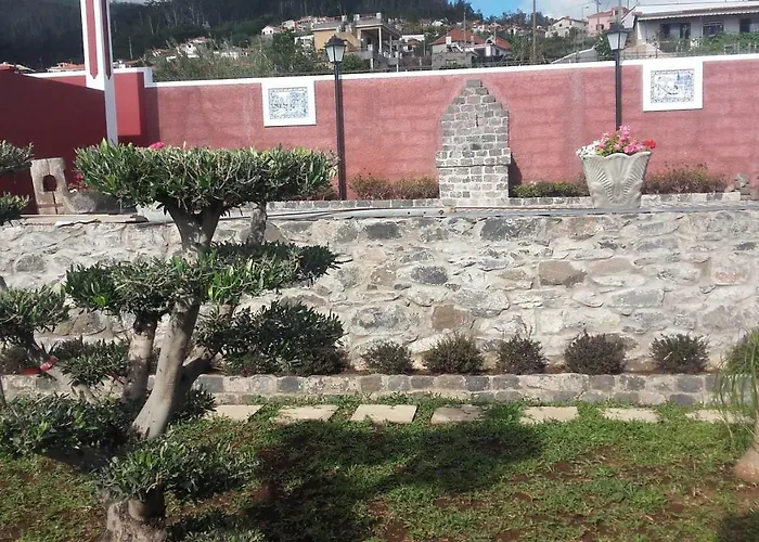 The Old School Nyaraló