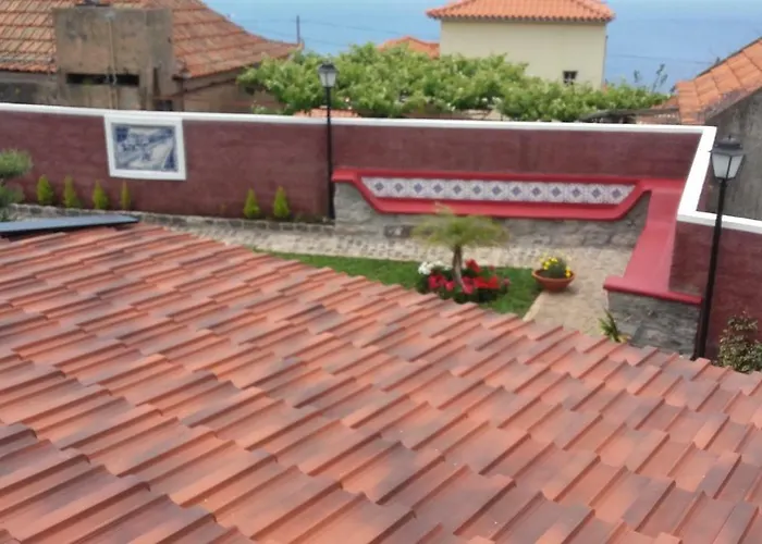 The Old School Calheta